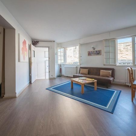 Appartement De Charme - Vue Sur Remparts - Wifi Gratuit - Parking Payant A Proximite Avignon Exterior photo