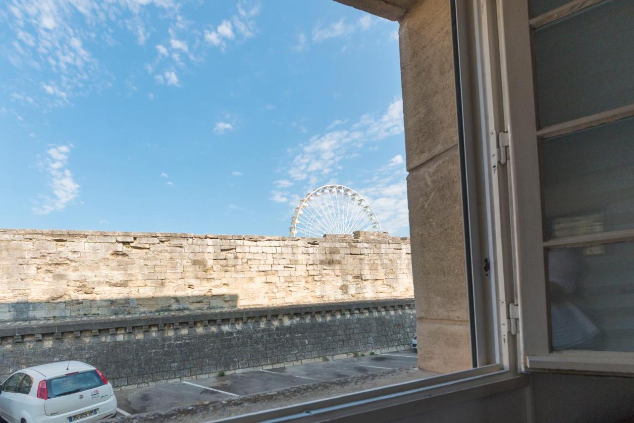 Appartement De Charme - Vue Sur Remparts - Wifi Gratuit - Parking Payant A Proximite Avignon Exterior photo